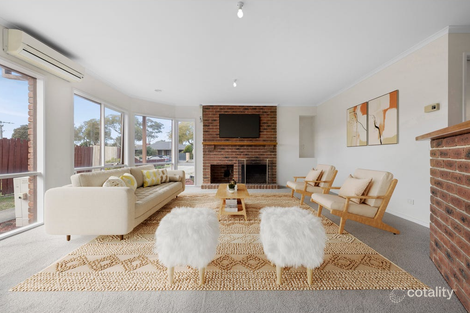 Property photo of 33 Milroy Crescent Seaford VIC 3198