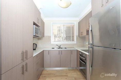 Property photo of 1/63 Fuchsia Crescent Macquarie Fields NSW 2564