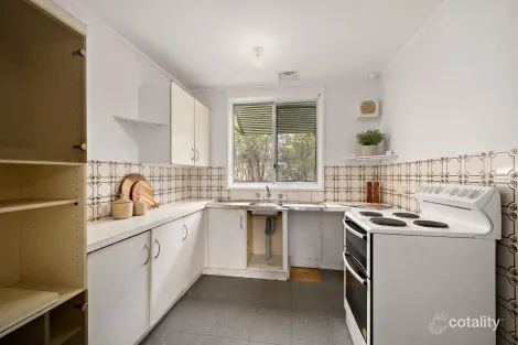 Property photo of 19 Langdon Avenue Wanniassa ACT 2903