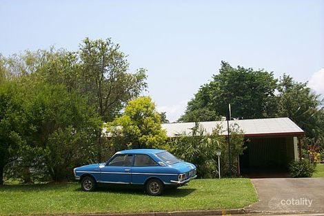 24 Holly St, Mooroobool, QLD 4870