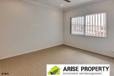 Property photo of 10 Diligent Place Runcorn QLD 4113