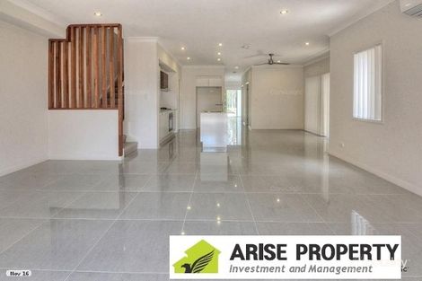 Property photo of 10 Diligent Place Runcorn QLD 4113