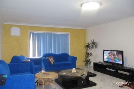 Property photo of 35 Thistle Circuit Green Valley NSW 2168