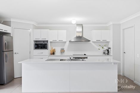 Property photo of 38 River Run Circuit Ormeau Hills QLD 4208