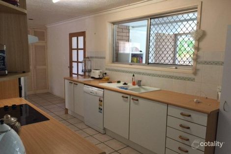 Property photo of 17 Holland Court Broadbeach Waters QLD 4218