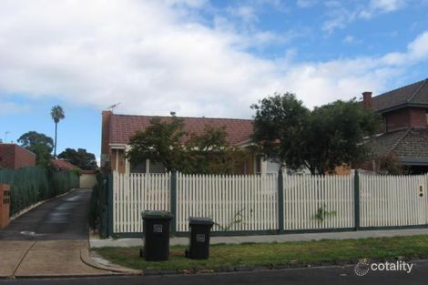 1/7 St Huberts Rd, Carnegie, VIC 3163