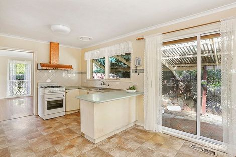 Property photo of 16 Lewis Court Grovedale VIC 3216