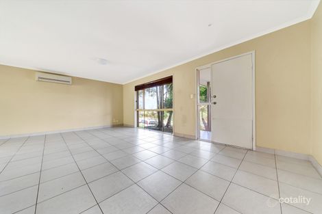 Property photo of 4 Bou Court Edens Landing QLD 4207