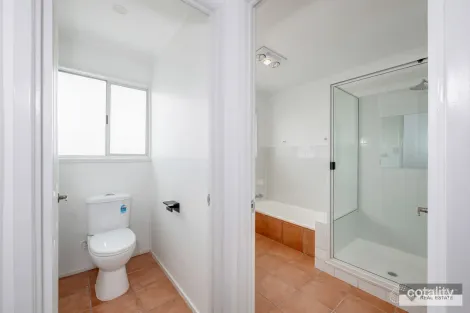 Property photo of 42 Fairway Drive Bargara QLD 4670