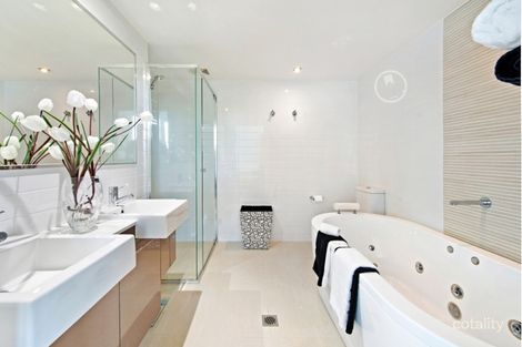 Property photo of 212/22-24 Ben Lexcen Place Robina QLD 4226