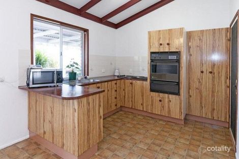 Property photo of 2 Wren Court Bundamba QLD 4304