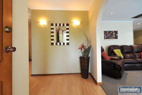 Property photo of 11 Sheoak Crescent Aberfoyle Park SA 5159
