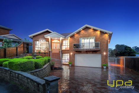 Property photo of 9 Armiston Court Endeavour Hills VIC 3802