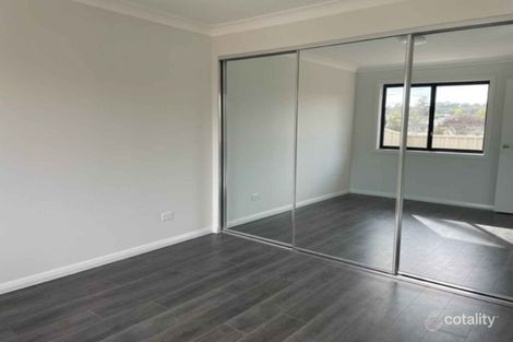 Property photo of 2 Arbroath Place St Andrews NSW 2566