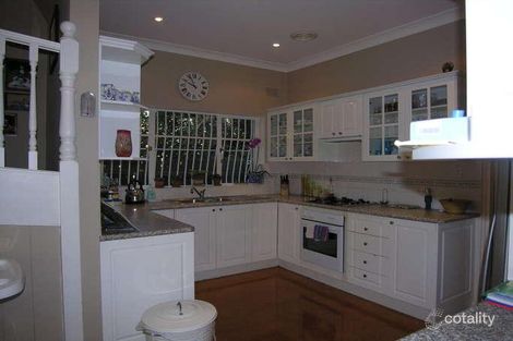 Property photo of 11 Benaroon Avenue St Ives NSW 2075