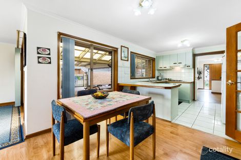 Property photo of 4 Forsyth Court Cranbourne North VIC 3977