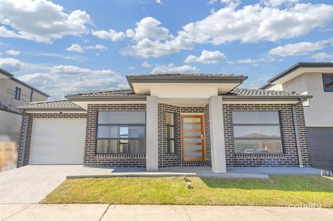 111 Arena Ave, Roxburgh Park, VIC 3064