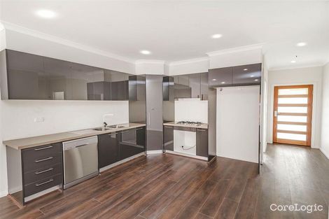 Property photo of 111 Arena Avenue Roxburgh Park VIC 3064