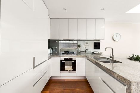 Property photo of 6 Langwells Parade Northcote VIC 3070