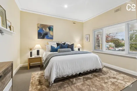 Property photo of 32 Meenaar Crescent Coolbinia WA 6050