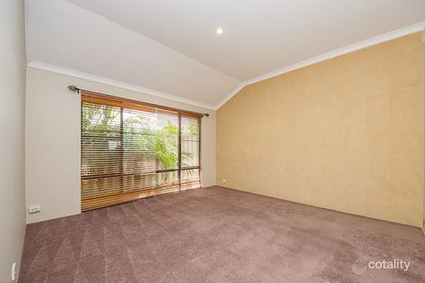 Property photo of 39 East Road Hocking WA 6065