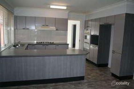 Property photo of 17 Wimbledon Court Wattle Grove NSW 2173