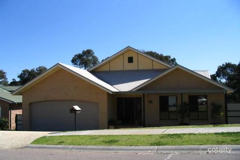19 Leichhardt Rd, Valentine, NSW 2280