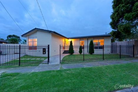 Property photo of 2 Gardenia Crescent Frankston North VIC 3200