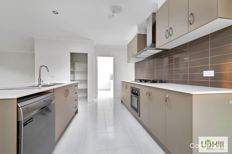 Property photo of 8 Sloane Drive Clyde North VIC 3978