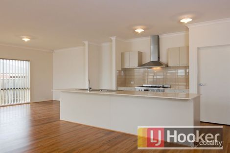 Property photo of 4 Cassowary Avenue Pakenham VIC 3810