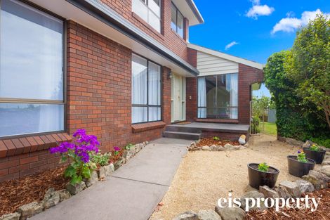 Property photo of 11 Stratford Place Blackmans Bay TAS 7052