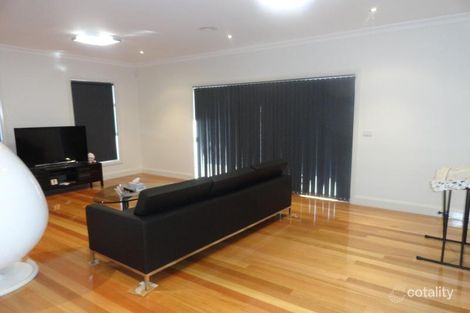 Property photo of 11 Jennifer Court Derrimut VIC 3026