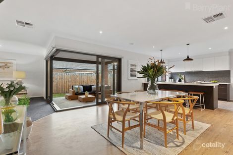 Property photo of 38 Westringia Way Officer VIC 3809