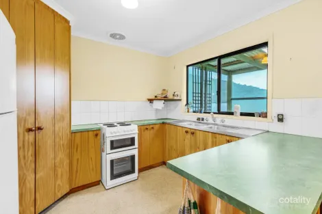 Property photo of 17 Ladys Walk Upper Ferntree Gully VIC 3156