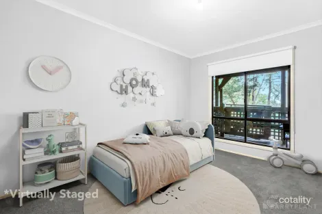 Property photo of 17 Ladys Walk Upper Ferntree Gully VIC 3156