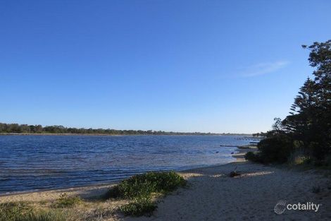 20 Middle St, Lakes Entrance, VIC 3909