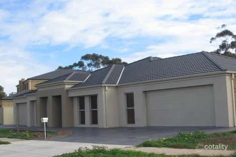 42 Parklea Ave, Cairnlea, VIC 3023