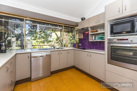Property photo of 17 Charlton Street Eleebana NSW 2282