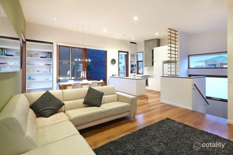 Property photo of 10 Jetty Lane Maribyrnong VIC 3032