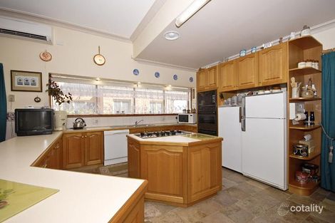 Property photo of 8 Drummer Hill Lane Mooroolbark VIC 3138