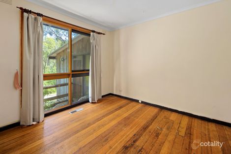 Property photo of 28 Bellbird Crescent Emerald VIC 3782