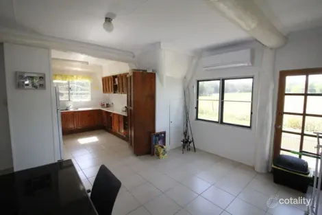 Property photo of 700 Fernfield Road Deepwater QLD 4674