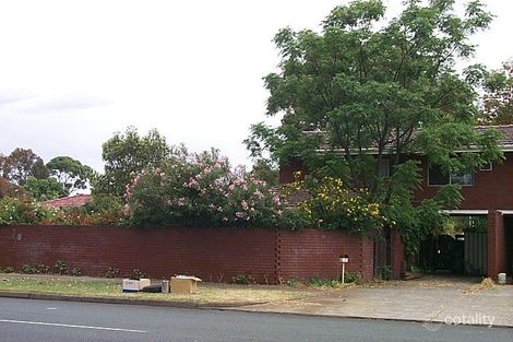 16 Walanna Dr, Karawara, WA 6152