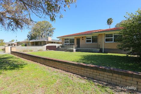 425 Sevenoaks St, Beckenham, WA 6107