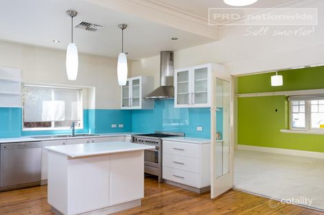 Property photo of 9 Erin Street Turvey Park NSW 2650