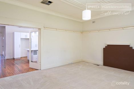 Property photo of 9 Erin Street Turvey Park NSW 2650
