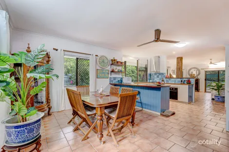 Property photo of 22 Enid Street Flying Fish Point QLD 4860