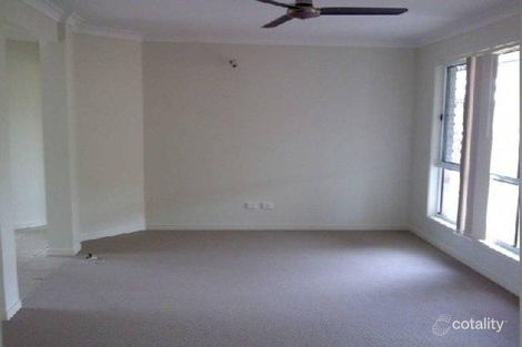 Property photo of 2 Wallaby Place Morayfield QLD 4506