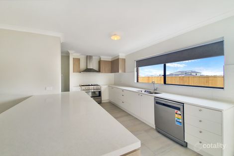 Property photo of 5 Botany Circuit Tarneit VIC 3029