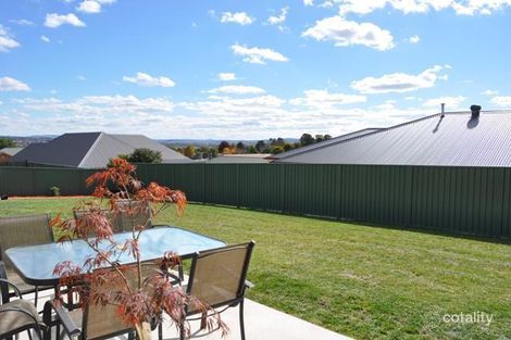 Property photo of 62 Ilumba Way Kelso NSW 2795
